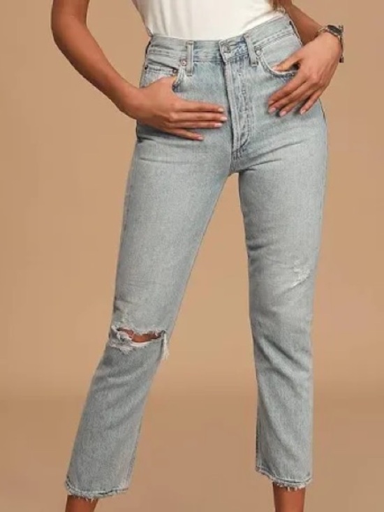 Agolde Denim - AGOLDE Riley high-rise straight leg jeans light wash distressed knee detailing